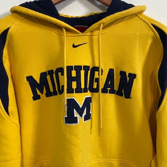 Nike Vintage Yellow Michigan Wolverines Sweatshirt Hoodie - Picture 3 of 5